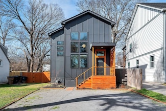 3715 Burrus St, Nashville, TN 37216