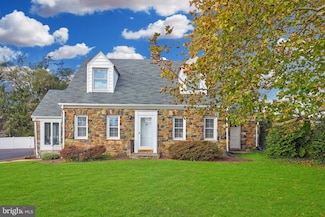 141 S Nursery Ave, Purcellville, VA 20132