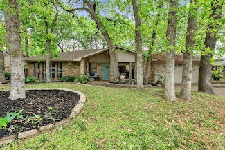 2109 Tanglewood Dr, Grapevine, TX 76051