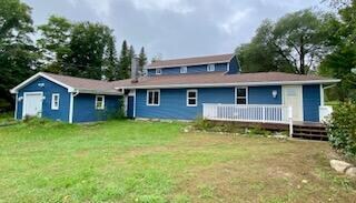 143 Trim Rd, Morrisonville, NY 12962