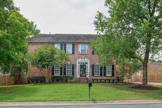 5004 Traceway Dr, Nashville, TN 37221