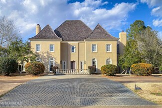 214 Winged Foot Cir, Jackson, MS 39211