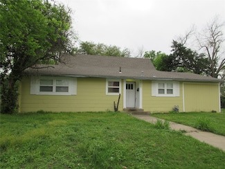 406 Gift St Unit 1, Marlin, TX 76661