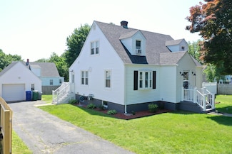 80 Longbranch Ave, Stratford, CT 06615