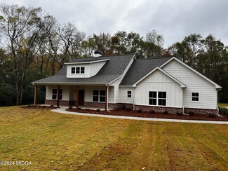 1601 English Rd, Forsyth, GA 31029