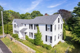 27 Summer St, South Dartmouth, MA 02748