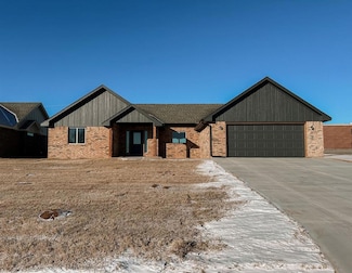 206 S Noble, Hinton, OK 73047