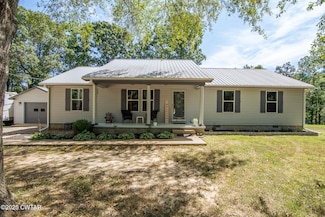 1000 Verles Rd, Medon, TN 38356