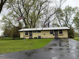 114 S Maple St, Gilman, IA 50106