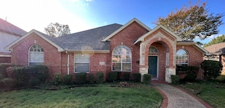 3020 Edwards Dr, Plano, TX 75025
