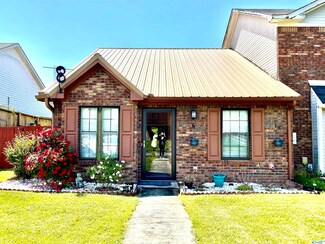 2915 Frost Dr SW, Decatur, AL 35603