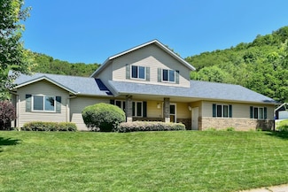 8580 Crocus Ln, Winona, MN 55987