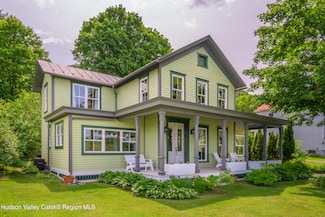 28 Riverview St, Stuyvesant, NY 12173