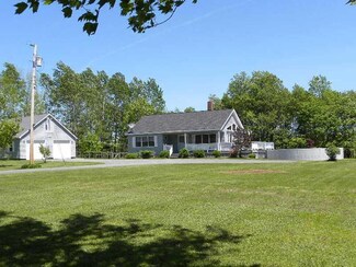 258 Turkey Lane Rd, Livermore, ME 04253