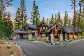 8445 Newhall Dr, Truckee, CA 96161