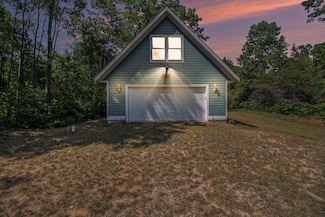 7254 E Whistling Pete Rd, Fountain, MI 49410