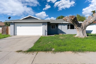 6665 Cali Ave, Winton, CA 95388