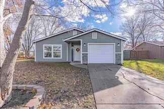 2411 Brook Ln, Manhattan, KS 66502