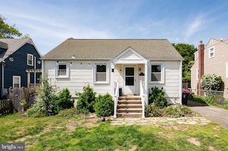 3809 13th St S, Arlington, VA 22204