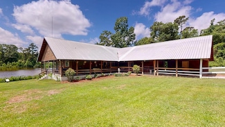 8875 E State Highway 52, Webb, AL 36376