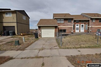 114 Barrett Ave, Evanston, WY 82930