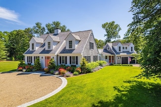 45 Green Dunes Dr, Barnstable, MA 02648