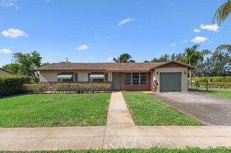2412 NE 2nd Ct, Boynton Beach, FL 33435