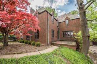 261 Cedar Blvd, Pittsburgh, PA 15228