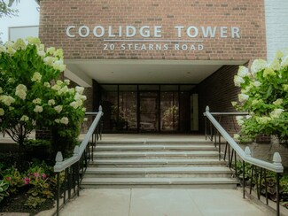 20 Stearns Rd Unit 62, Brookline, MA 02446