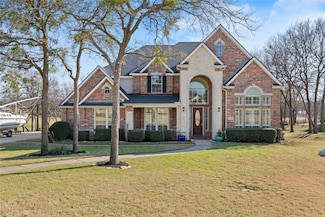 725 Carrie Ln, Little Elm, TX 75068