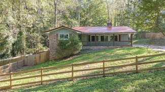 1552 Todd Ln SW, Lilburn, GA 30047