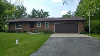 12703 228th Ave, Anamosa, IA 52205