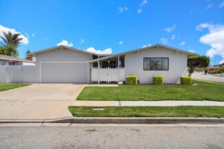 506 Apache Cir, Salinas, CA 93906