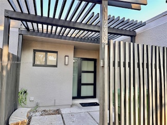 11279 NW 15th Ct Unit 1, Pembroke Pines, FL 33026