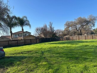 977 Canyon Dr, Modesto, CA 95351