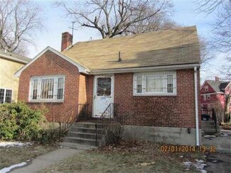 52 Harvard St, Dorchester Center, MA 02124