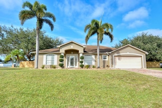 176 SW Valley Place, Port Saint Lucie, FL 34953