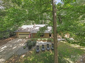 109 Mountain Place, Hendersonville, NC 28791
