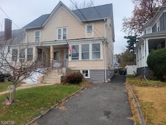 39 E Grant Ave, Roselle Park, NJ 07204
