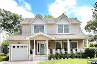 67 Hamilton Ave, Hasbrouck Heights, NJ 07604