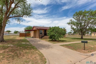 1301 S 6th St, TucuMcAri, NM 88401
