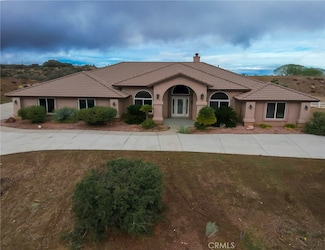 10282 Farmington St, Oak Hills, CA 92344