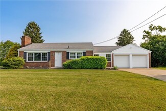 10381 Portage St NW, Canal Fulton, OH 44614