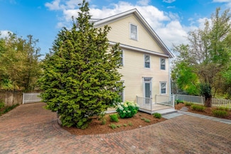 6 Dovekie Ct, Nantucket, MA 02554
