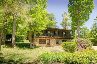 16 Saint Andrews Rd, Arden, NC 28704