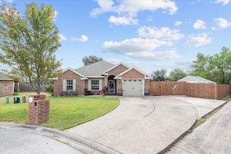 201 Eagle Point Ct, Waco, TX 76705