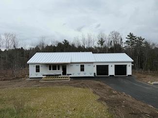 3 Gabriel's Way, Turner, ME 04282