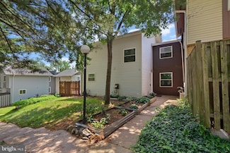52 Anna Ct, Gaithersburg, MD 20877