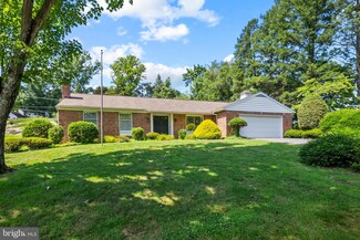 305 Green Ln, Reading, PA 19601