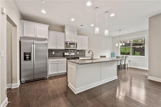 207 Magnolia Creek Way, Woodstock, GA 30188